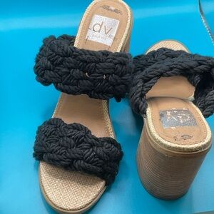 Dolce Vita Black Slide Heels Woven Strappy Sandals Block Heel Size 
– Like New